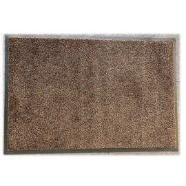 tapis d'entrée marron